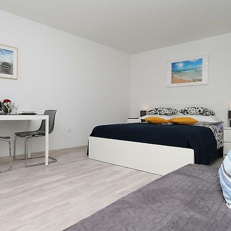 Modern Apartments Iva Макарська Екстер'єр фото