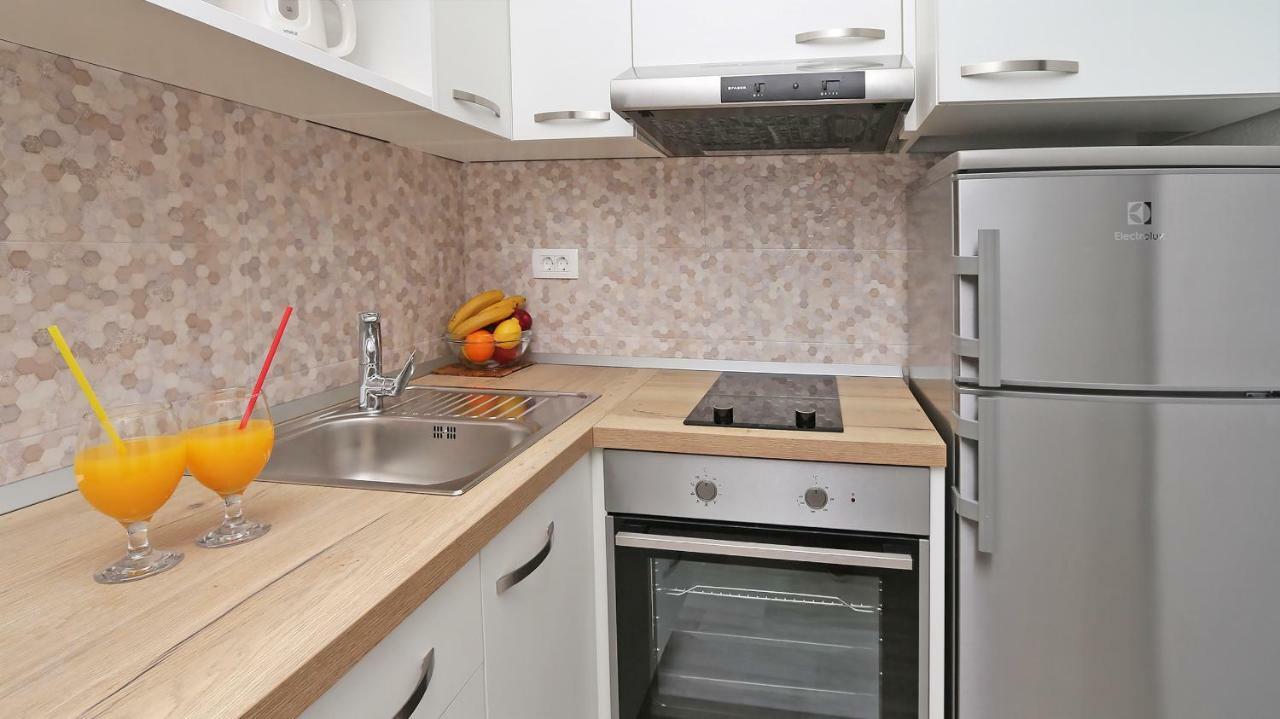 Modern Apartments Iva Макарська Екстер'єр фото