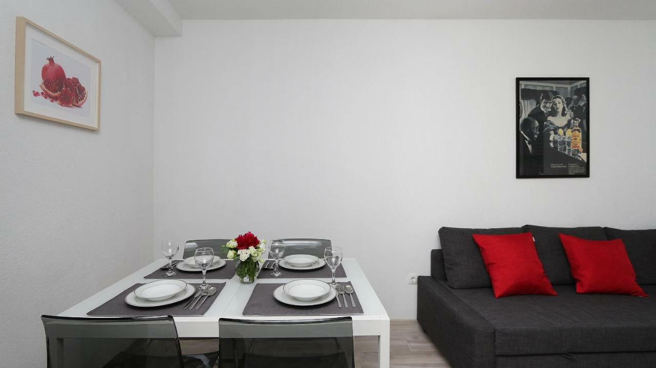 Modern Apartments Iva Макарська Екстер'єр фото